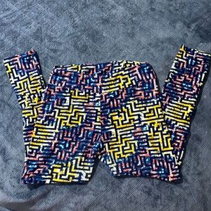 LuLaRoo “Tall & Curvy” Leggings